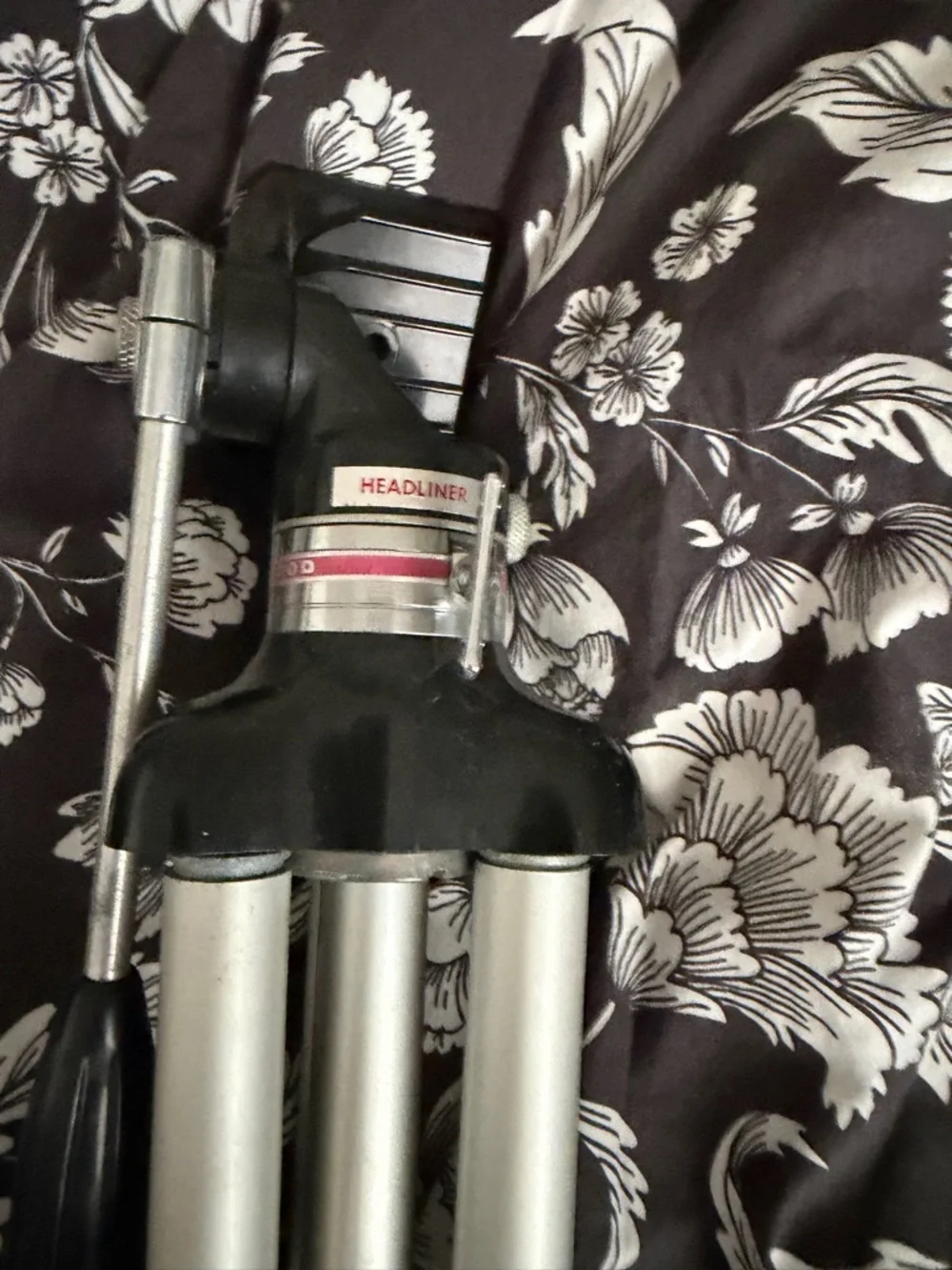 Vintage Hollywood Headliner Tripod